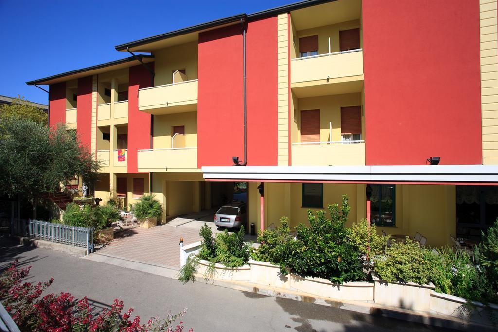 Elisabetta Hotel Cesenatico Εξωτερικό φωτογραφία